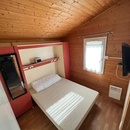 Chalet Agreable En Bord En De Mer. Port-des-Barques Exterior foto