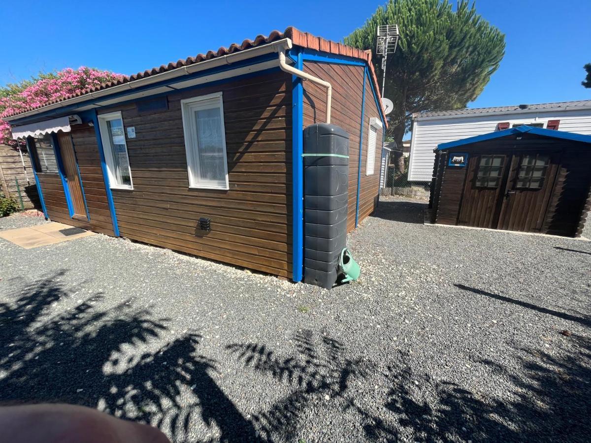 Agreable En Bord En De Mer. Le Port-des-Barques
