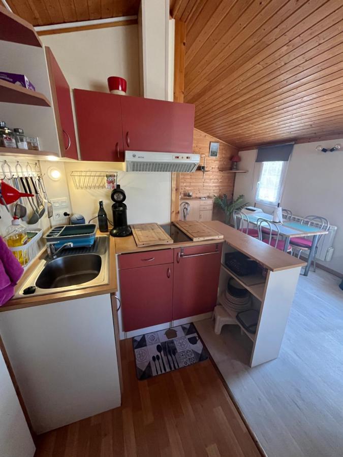 Chalet Agreable En Bord En De Mer. Port-des-Barques